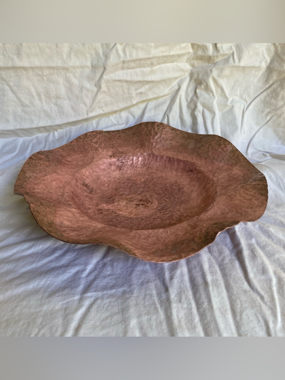 Vtg Hand-hammered Scalloped Copper Bowl/Trinket Dish/Ashtray ~ 9.25”